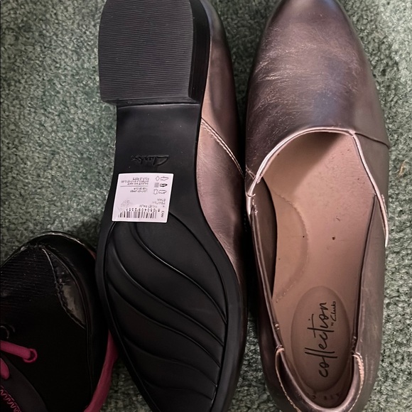 Collection B Women's Bronze Flats - Picture 1 of 2